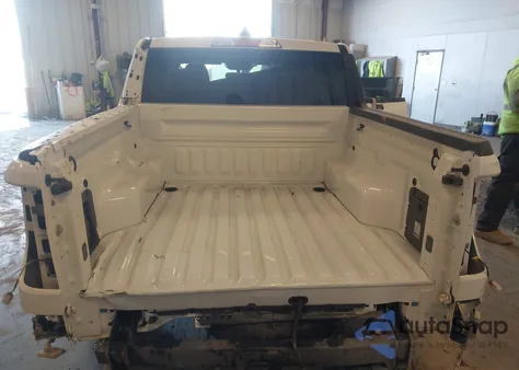 2025 Ford Maverick Xlt z USA, uszkodzony, nr VIN 3FTTW8H39SRB07737